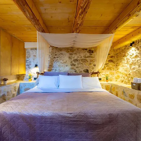 Liana * Petalídhion